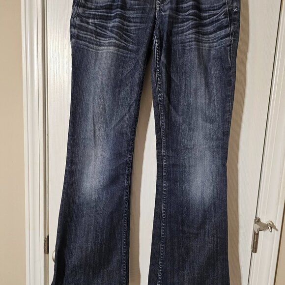 Guess Jeans - Foxy Flare With Peace Sign - Size 13M - 29x30.5 - Picture 3 of 12